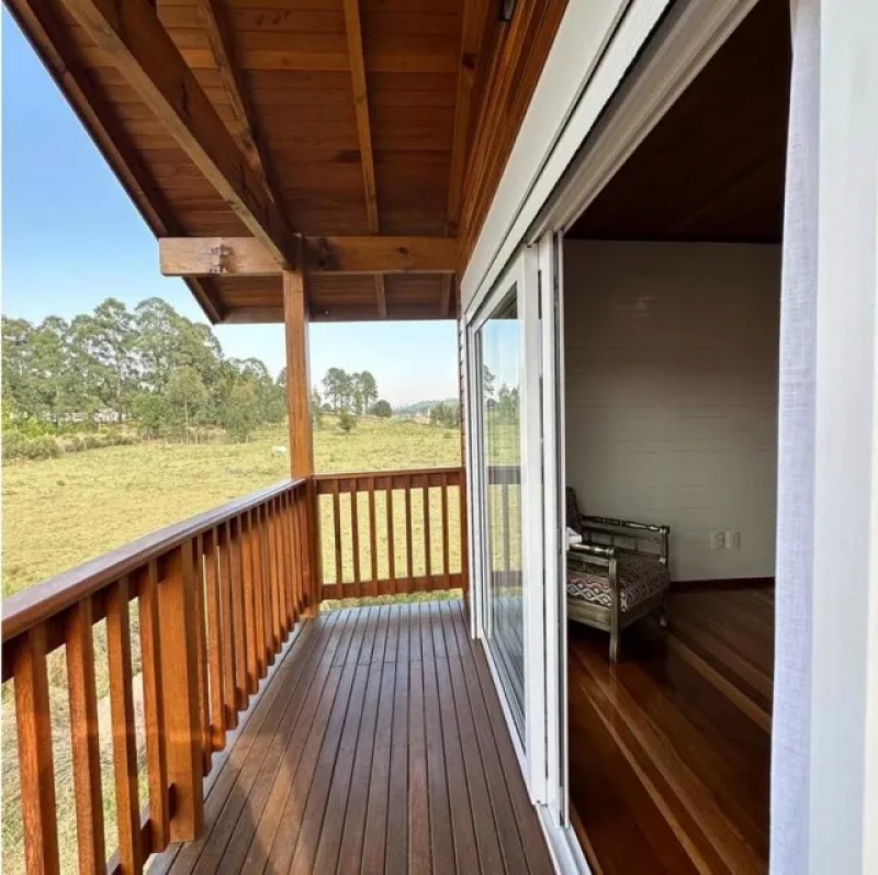 CASA NO BAIRRO CHAPADA 