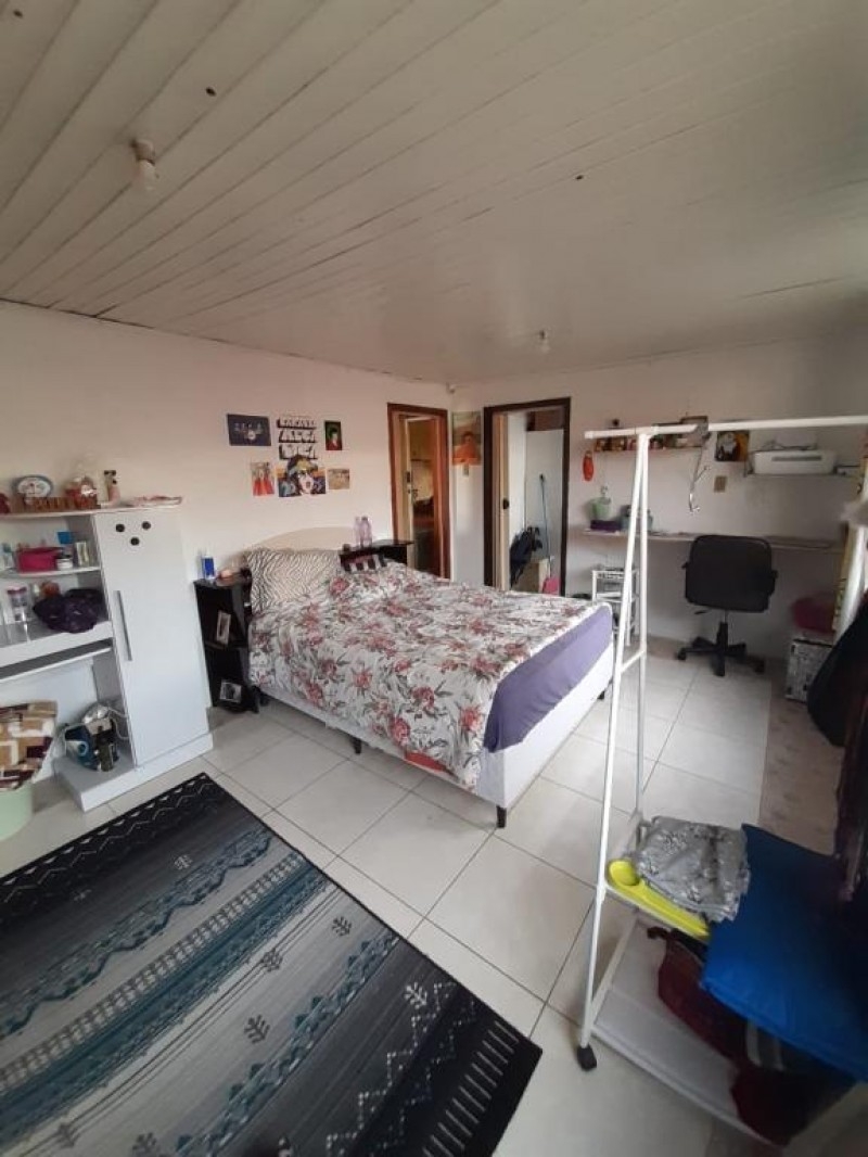 CASA NO BAIRRO SAGRADO CORAÇÃO DE JESUS SEMIMOBILIADA