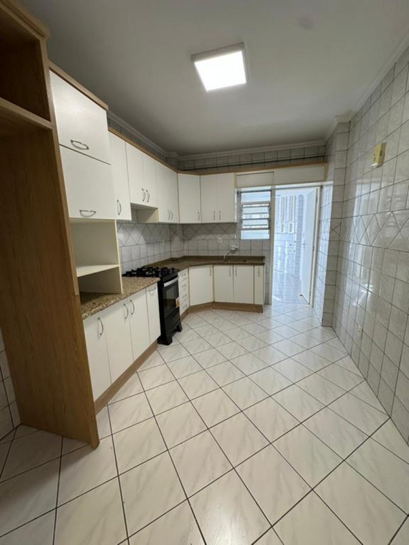 APARTAMENTO NO CENTRO DE LAGES