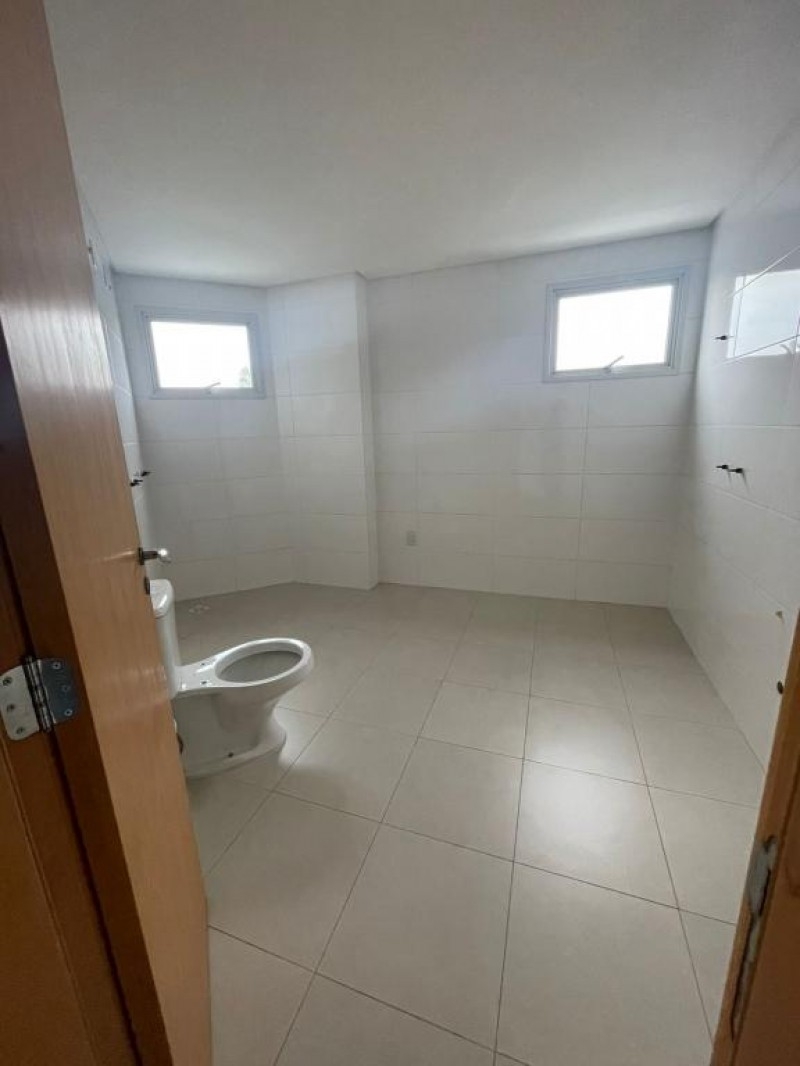 Apartamento novo no Coral