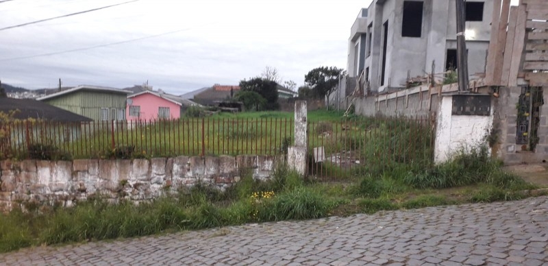 TERRENO NO MORRO DO POSTO