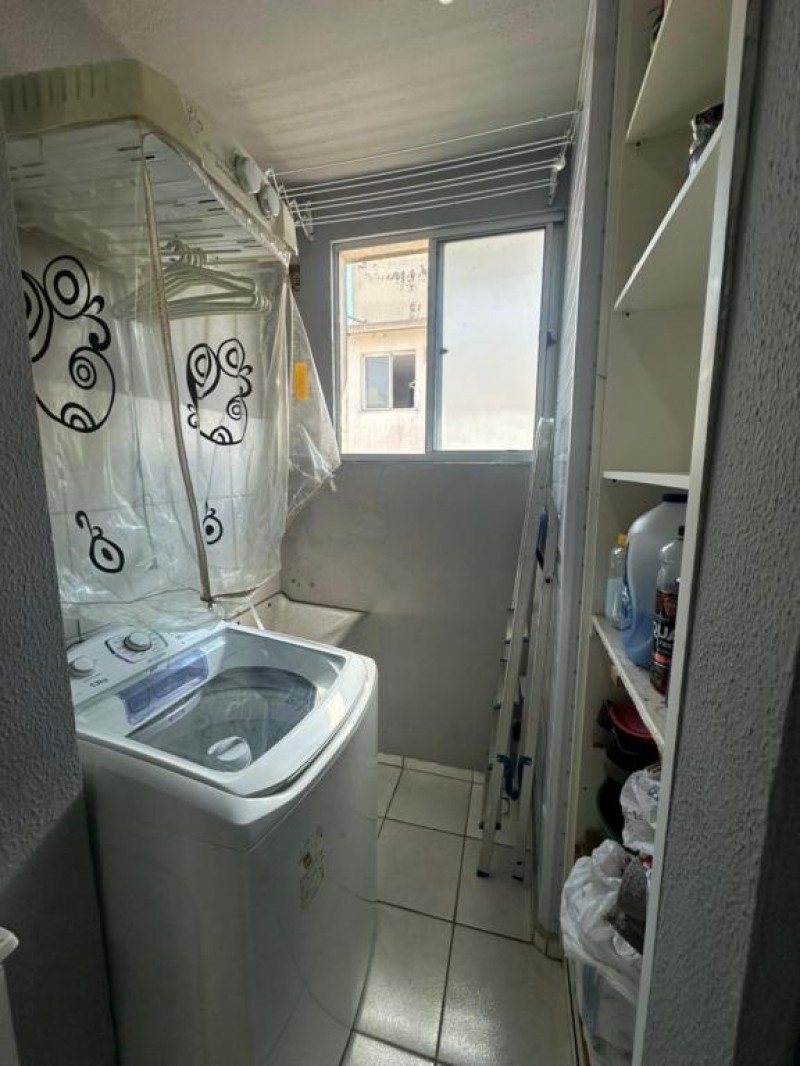 APARTAMENTO EM CONDOMÍNIO FECHADO