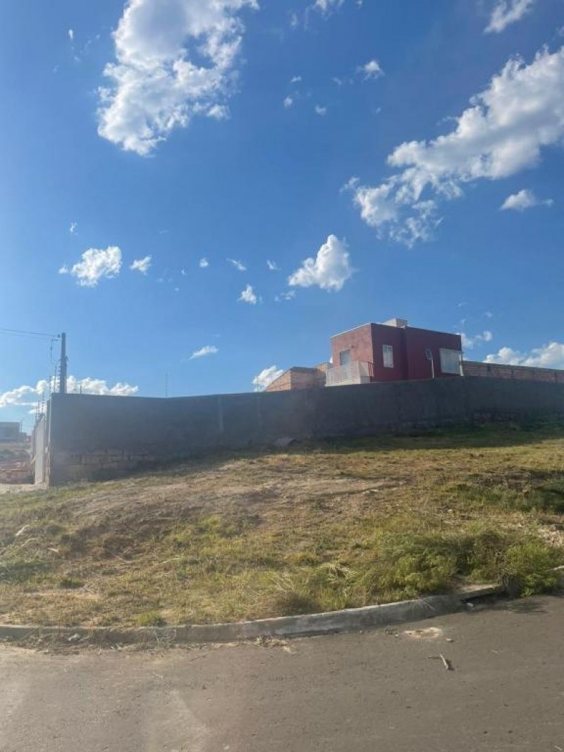 TERRENO DE 537,77m²  NO BAIRRO DA PENHA