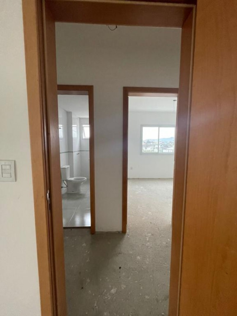 Apartamento novo no Coral