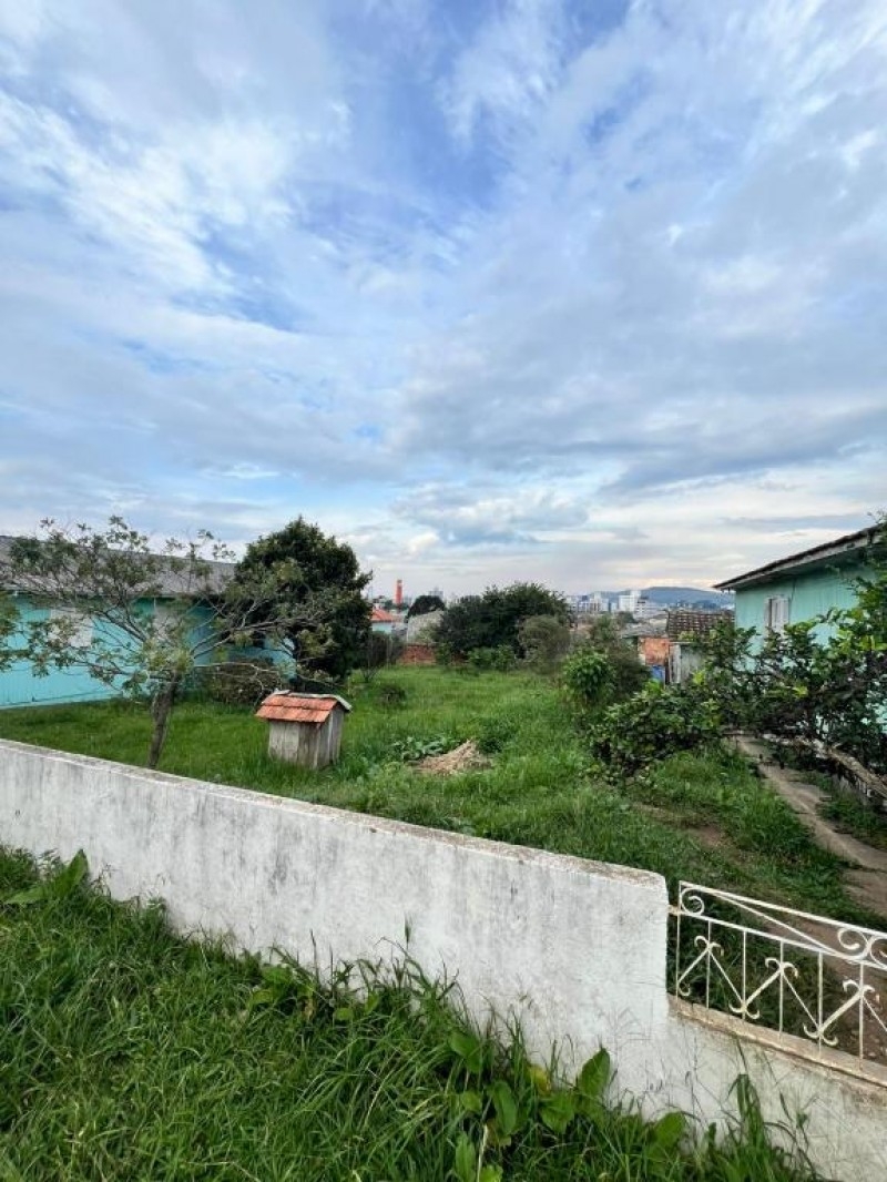 TERRENO COM EXCELENTE LOCALIZAÇÃO VILA NOVA