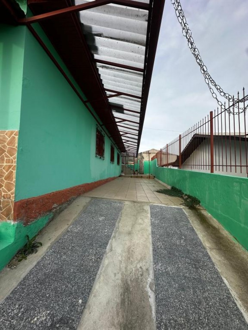 LINDA CASA NO BAIRRO MORRO DO POSTO