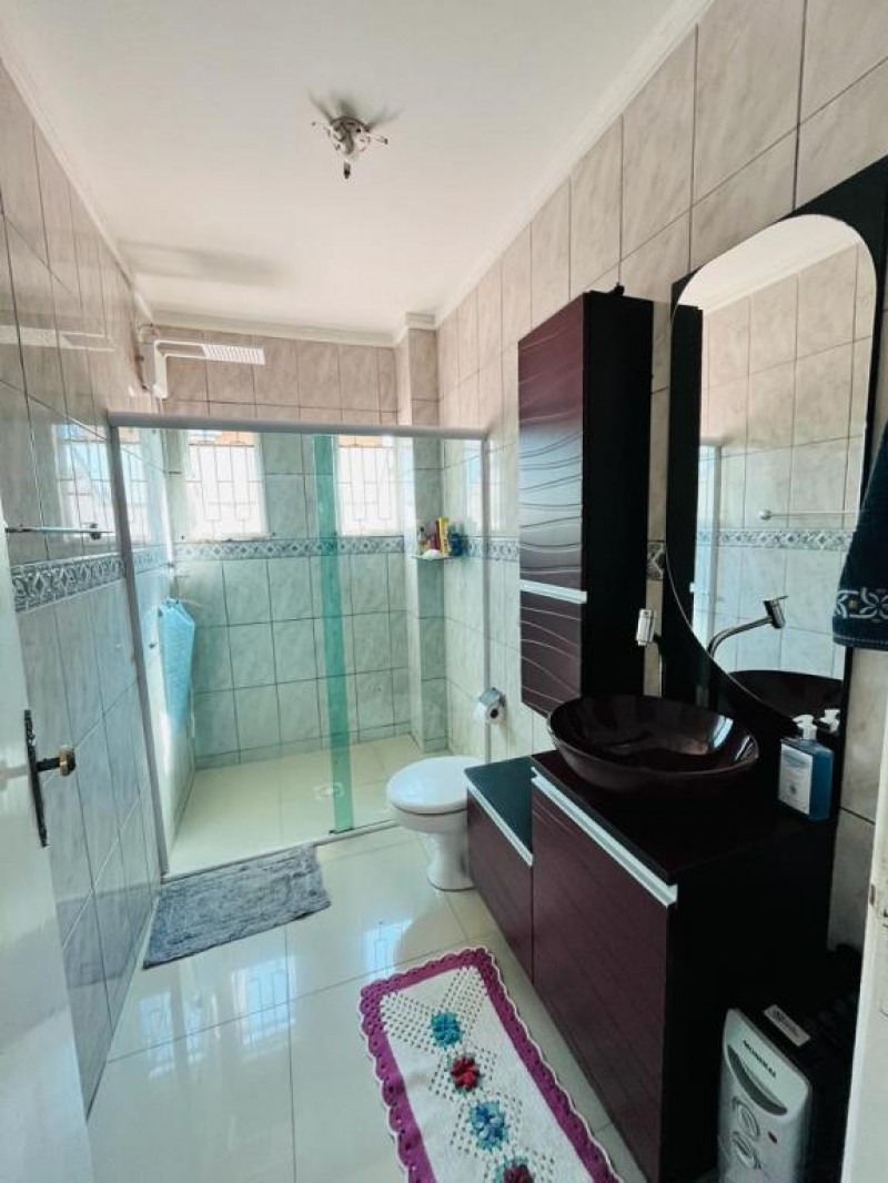 CASA NO BAIRRO JARDIM CEPAR