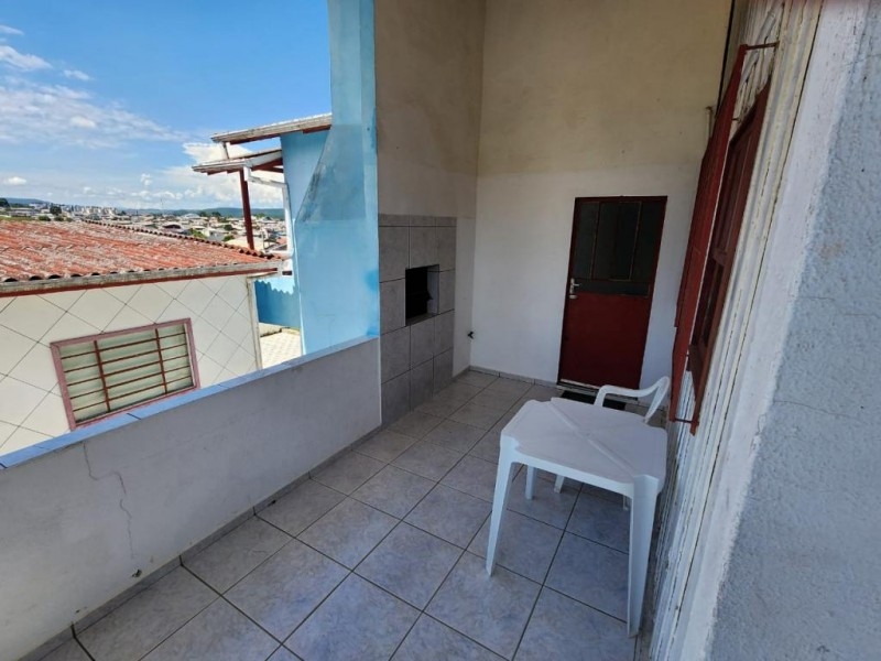 CASA NO BAIRRO BOM JESUS 