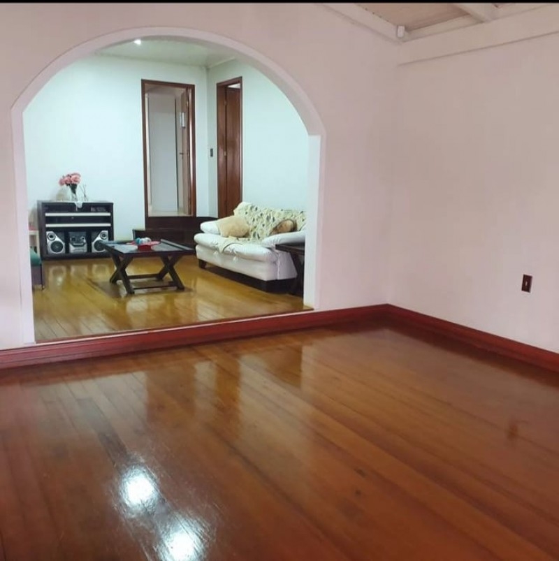 CASA NO BAIRRO SAGRADO CORAÇÃO DE JESUS