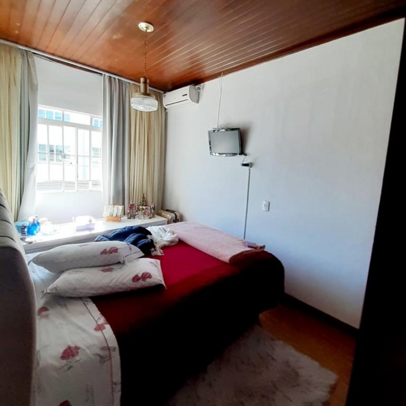 TRIPLEX, SALA COMERCIAL E APARTAMENTO - CENTRO