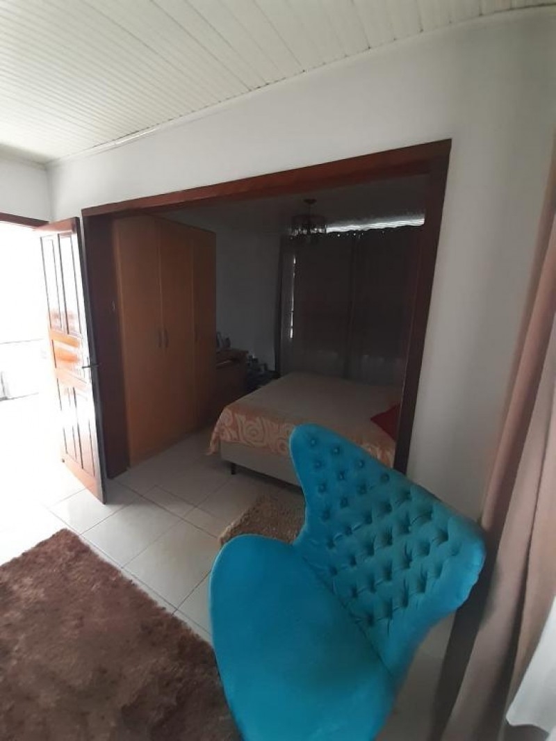 CASA NO BAIRRO SAGRADO CORAÇÃO DE JESUS SEMIMOBILIADA