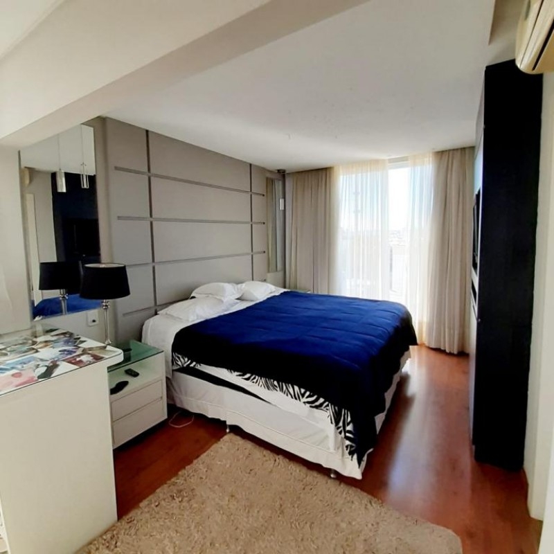 TRIPLEX, SALA COMERCIAL E APARTAMENTO - CENTRO