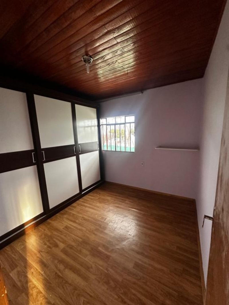 LINDA CASA NO BAIRRO MORRO DO POSTO