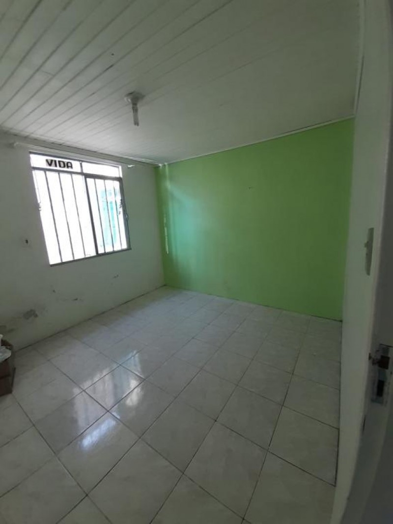 CASA NO BAIRRO SAGRADO CORAÇÃO DE JESUS SEMIMOBILIADA