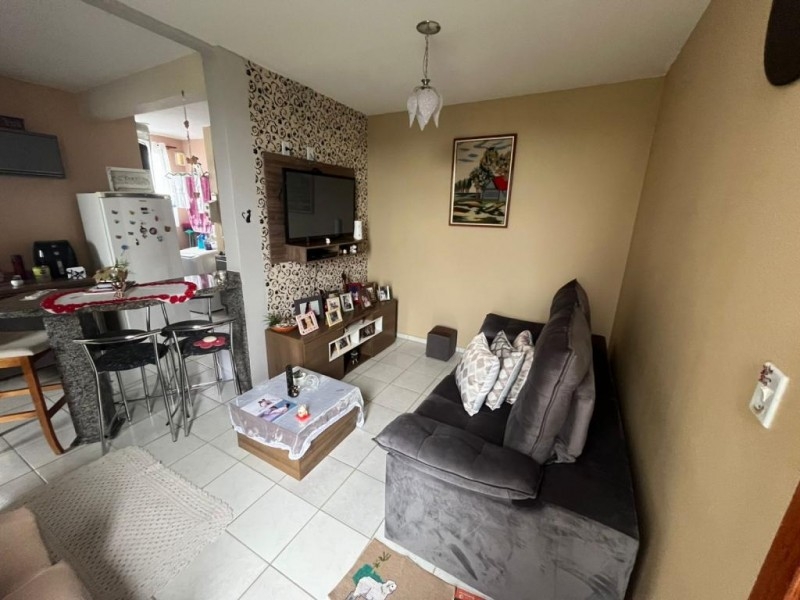 APARTAMENTO EM CONDOMÍNIO FECHADO