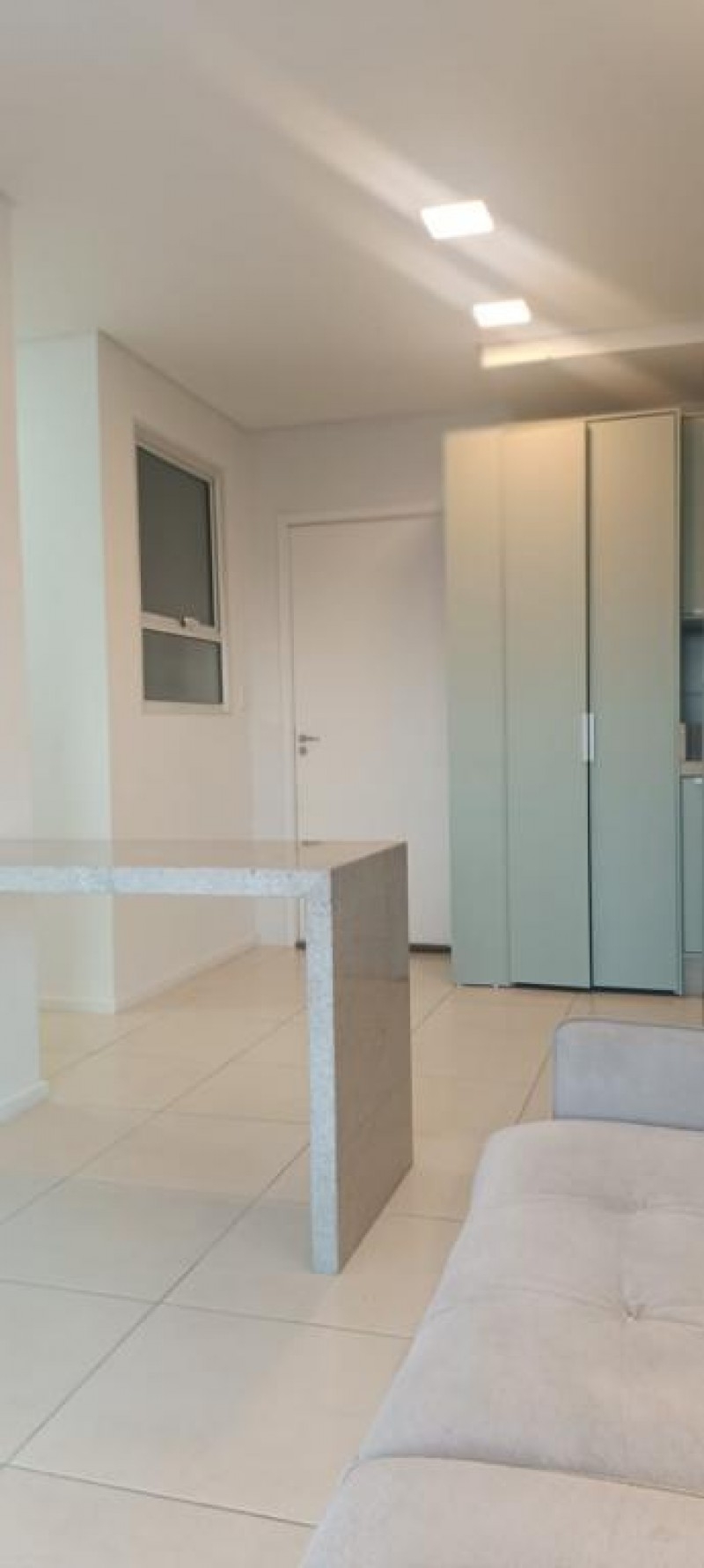 APARTAMENTO COM VISTA MAR 