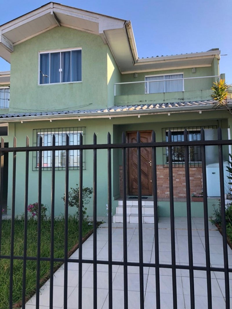 CASA  DOIS ANDARES CONTA DINHEIRO 