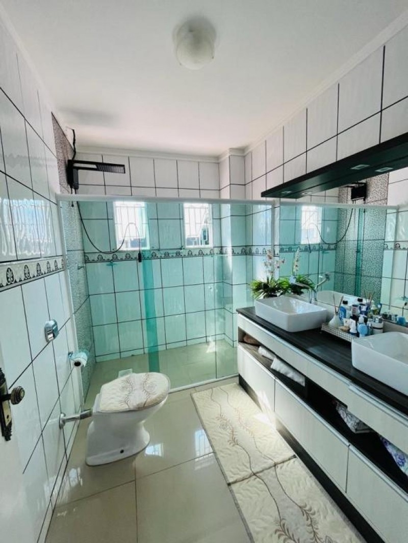 CASA NO BAIRRO JARDIM CEPAR