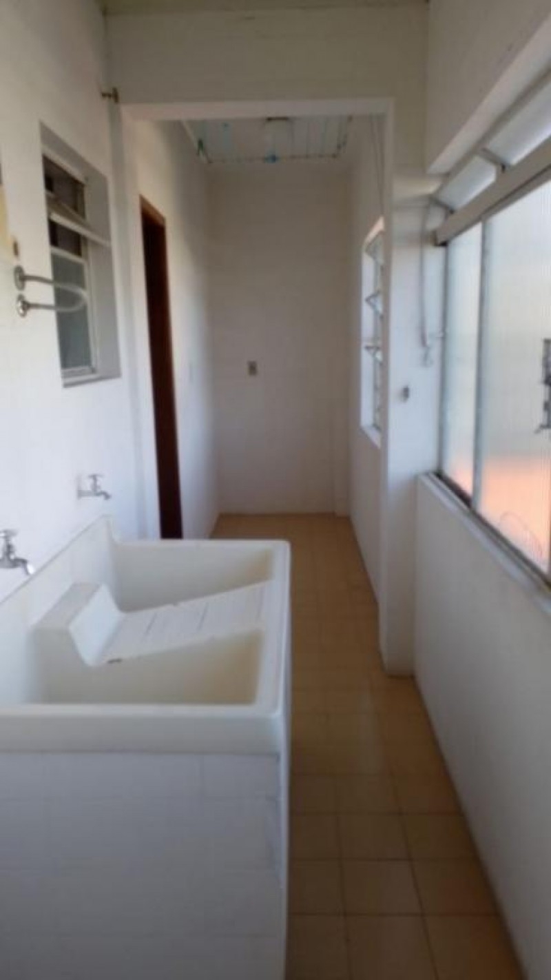 APARTAMENTO PRÓXIMO AO CENTRO E CARAH