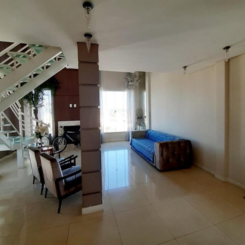 TRIPLEX, SALA COMERCIAL E APARTAMENTO - CENTRO