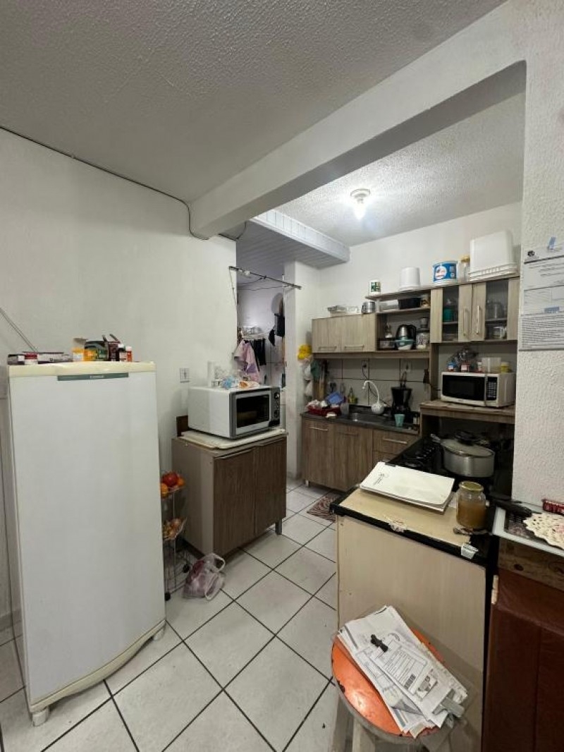 APARTAMENTO NO CONDOMINIO ARISTORIDES