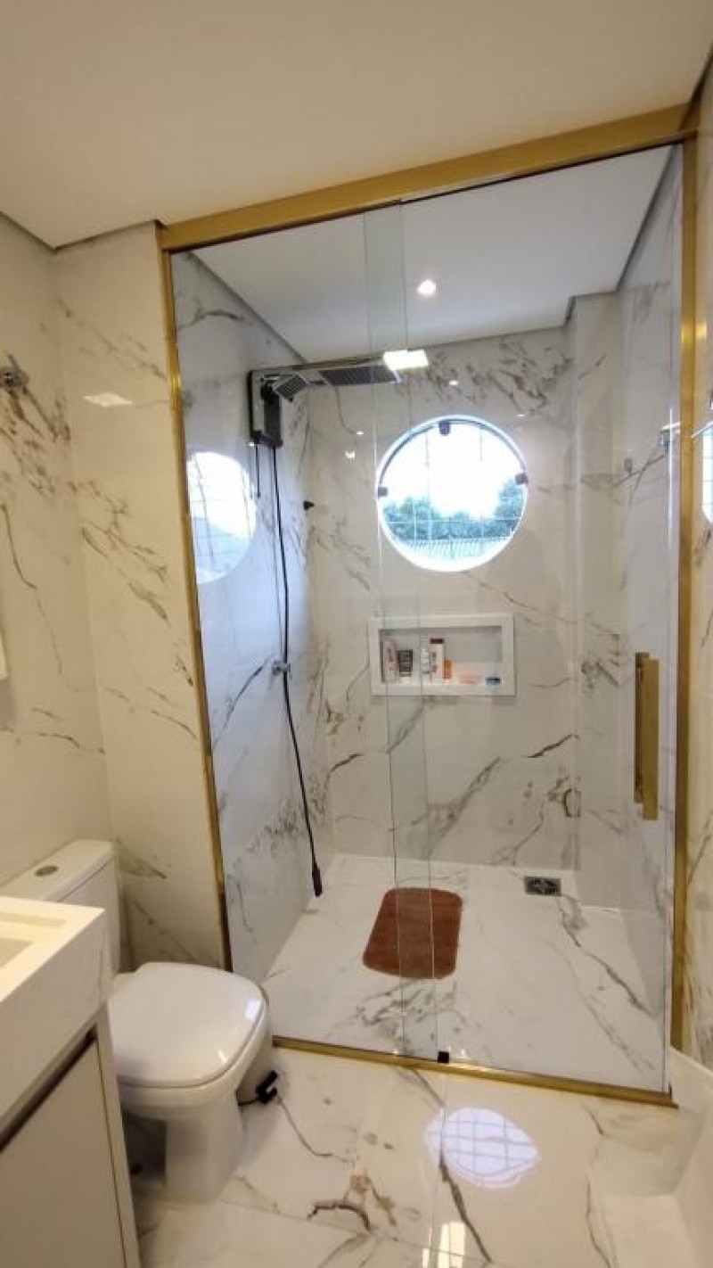 APARTAMENTO SEMIMOBILIADO BAIRRO SANTA RITA