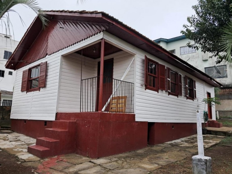 Casa no bairro Santa Rita 