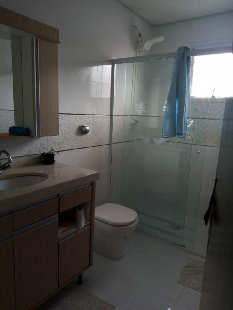 CASA NO BAIRRO FREI ROGERIO