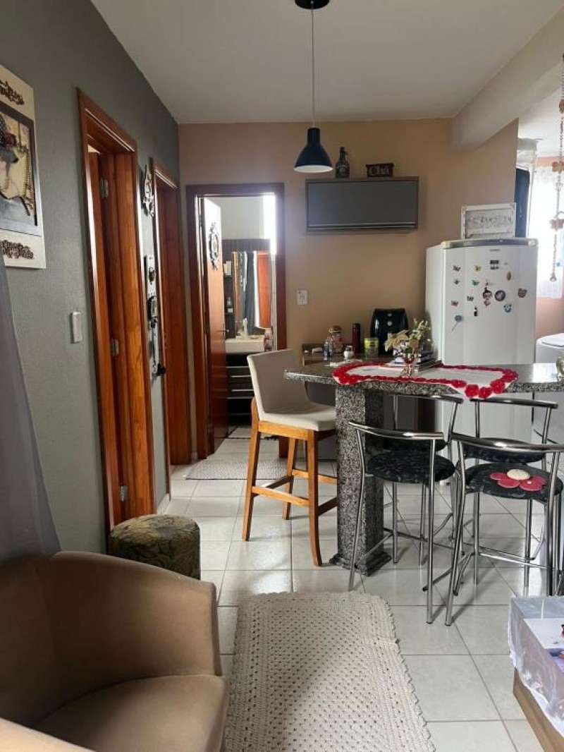 APARTAMENTO EM CONDOMÍNIO FECHADO