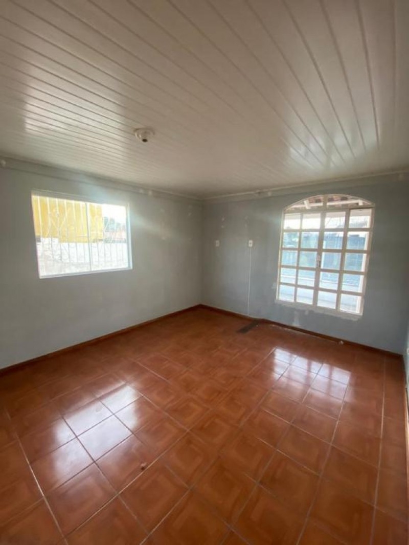 CASA 2 PISOS BAIRRO VILA NOVA