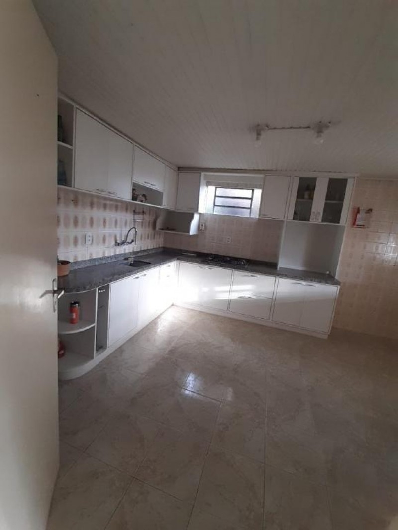 CASA NO BAIRRO SAGRADO CORAÇÃO DE JESUS SEMIMOBILIADA