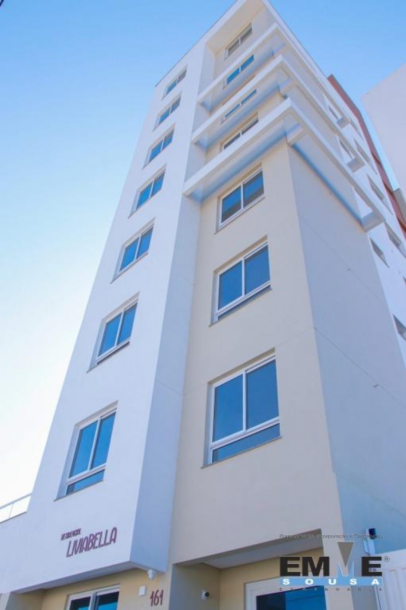 Apartamento novo no Coral