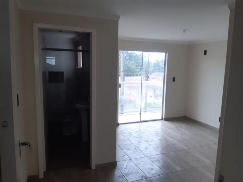 SOBRADO NO BAIRRO FERROVIA