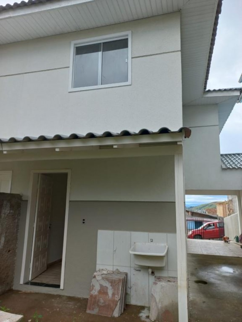 Sobrado no Santa Candida