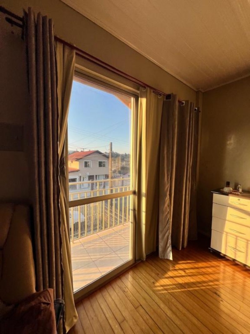 CASA 2 ANDARES BAIRRO ARAUCÁRIAS