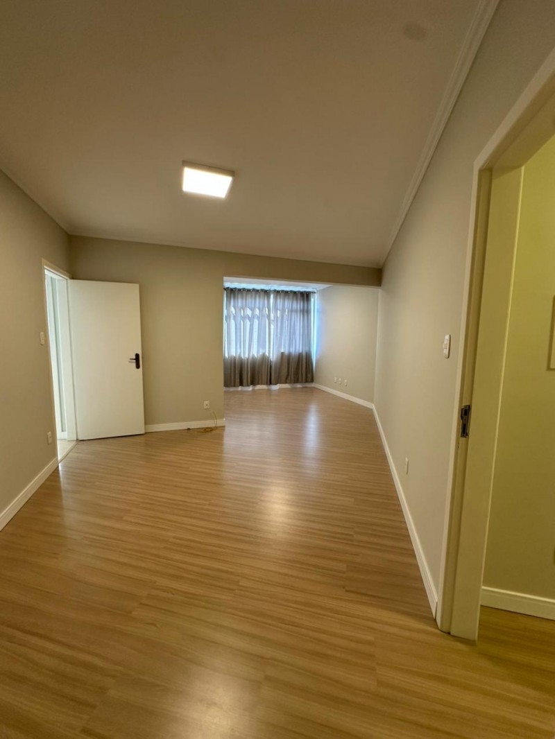 APARTAMENTO NO CENTRO DE LAGES