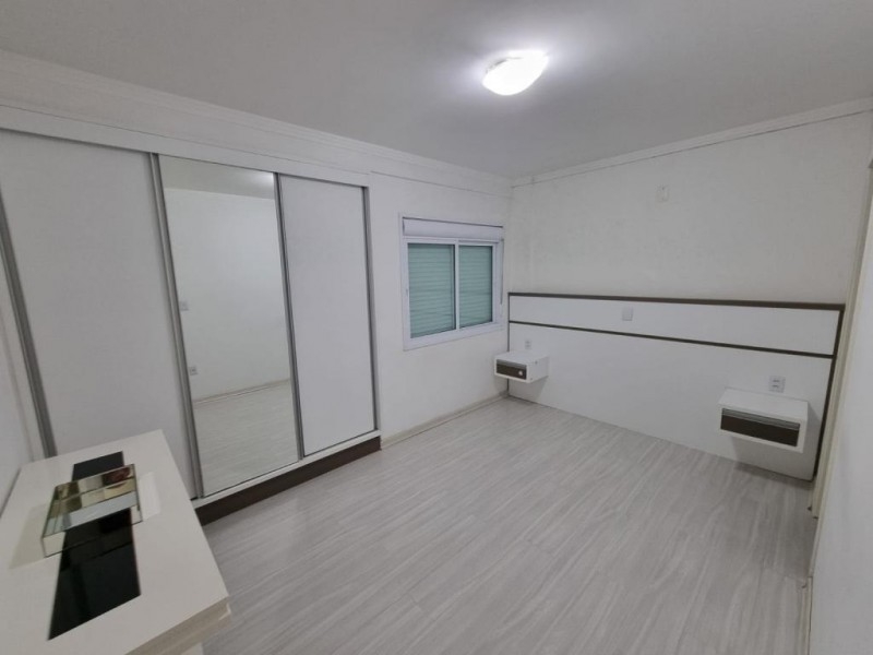 APARTAMENTO RESIDENCIAL CORAL II