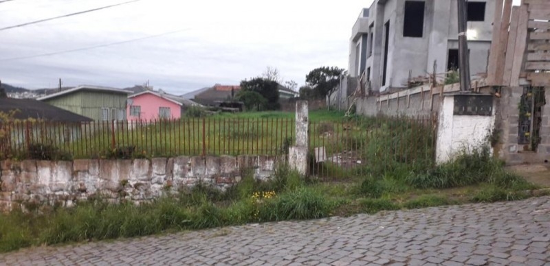 TERRENO NO MORRO DO POSTO