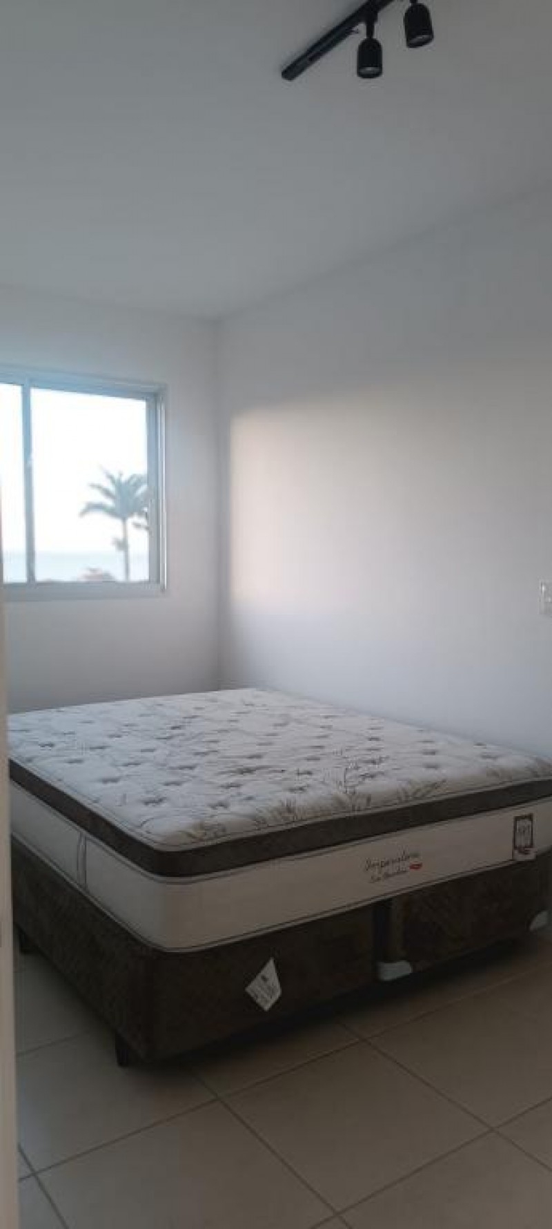 APARTAMENTO COM VISTA MAR 