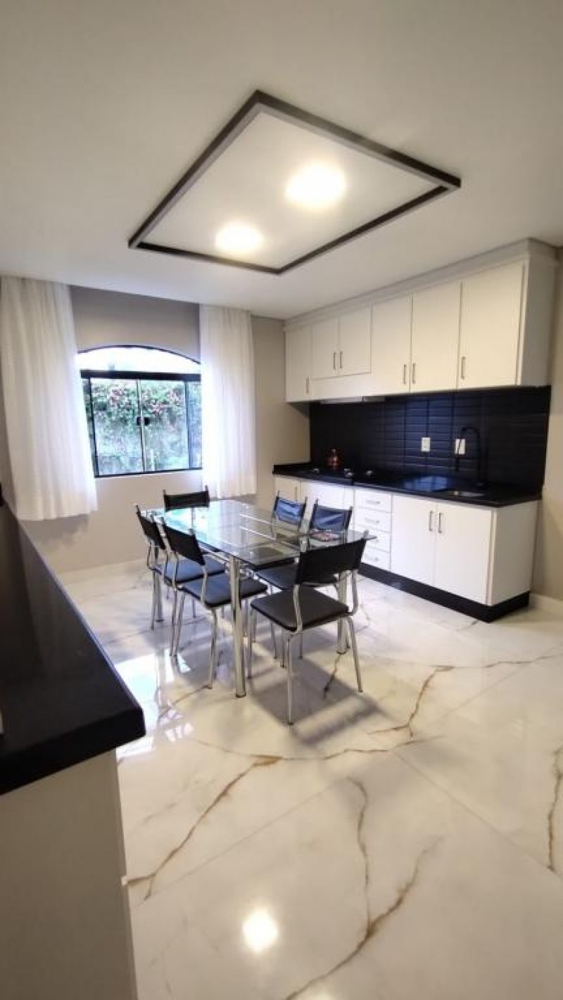 APARTAMENTO SEMIMOBILIADO BAIRRO SANTA RITA