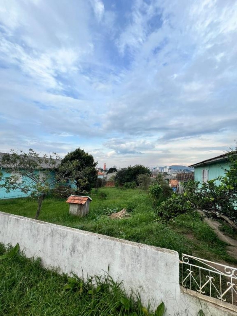 TERRENO COM EXCELENTE LOCALIZAÇÃO VILA NOVA