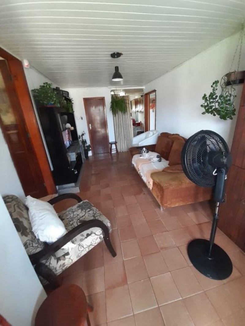 CASA NO BAIRRO SAGRADO CORAÇÃO DE JESUS SEMIMOBILIADA