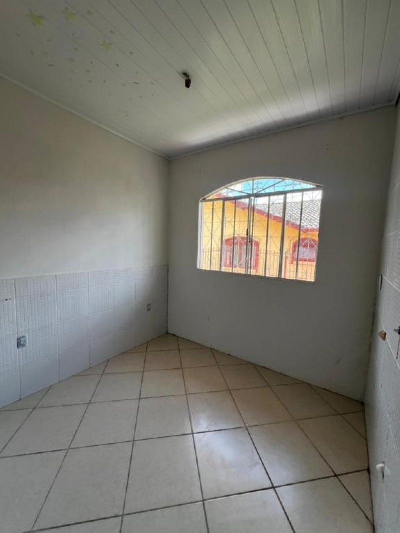 CASA BAIRRO CORAL 