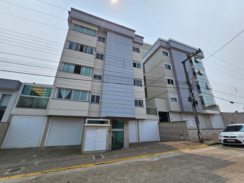 APARTAMENTO RESIDENCIAL CORAL II